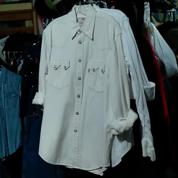 White Levi's! SAWTOOTH BARSTOW TRUCKER JACKETS!! - Picture 15 of 16